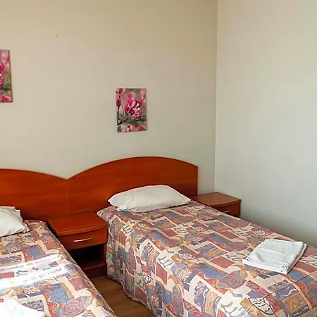 Sami Swoi 1a Hotel *